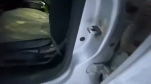 Бесшумные замки дверей на весту