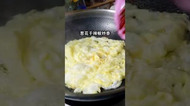 简单家常菜西蓝花炒木耳海鲜菇，真香啊！