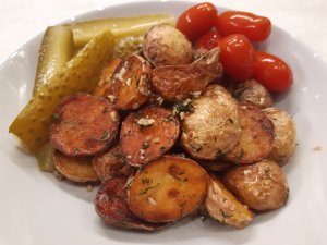 Готовим без рецепта. Жареный мини картофель с чесноком и укропом