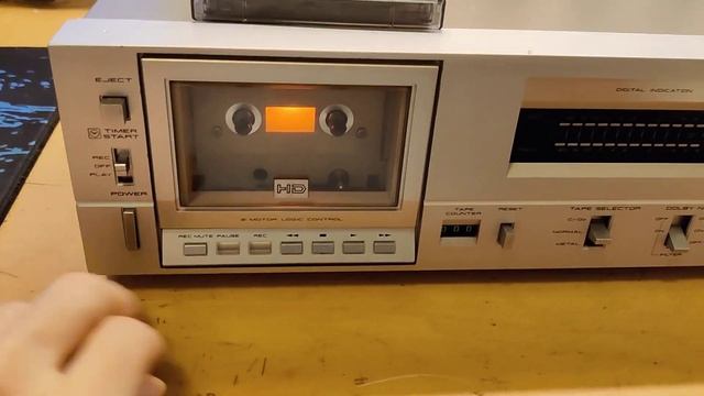 Piastra a cassette Akai CS-F9 - presentazione смотреть онлайн