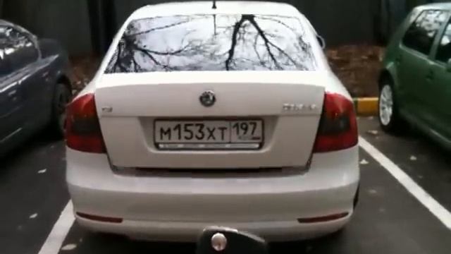Skoda Octavia A5 FL Автоматическое открытие багажника.MOV смотреть онлайн