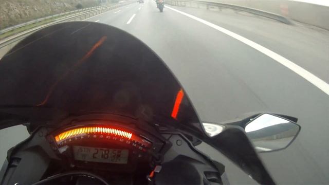CBR 1000 RR x7 & ZX10R top speed, wheelies, (#turkishriders) (1080p) смотреть онлайн