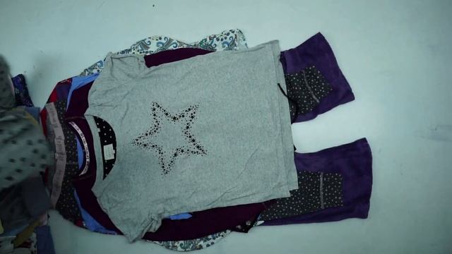 Мешок № 112097 Одежда для дома и сна Крем. Арт 3082. Вес 30 кг. Кол-во 150 шт смотреть онлайн