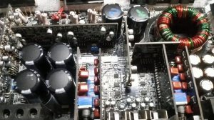 Обзор внутренностей усилителя Rockford Fosgate T600-4