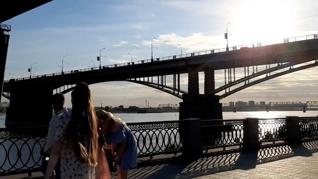 Гуляем по набережной реки Обь. Новосибирск. смотреть онлайн