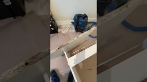 Кухонный гарнитур с влагостойкого корпуса ЛДСП как определить ?!