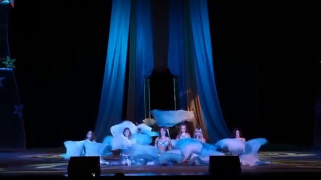 Театр-шоу "ЯСМИН" танец с веерами вейлами "Стихия воды"