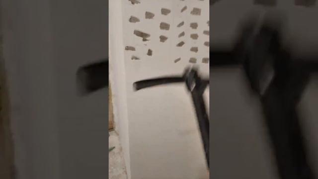 Насечки на стене