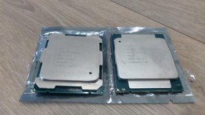 Сравнение внешнего вида процессоров Xeon 2630V4 и Xeon 2650V3