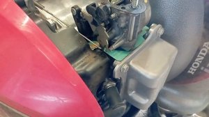 Honda GCVx 145/ 170 /200 , Régime moteur bloqué a fond