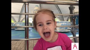 VLOG СОЧИ ПАРК. Катаемся на каруселях.Развлечение для детей. Открываем барби. Sochi Park. Barbie