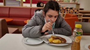 Наша жизнь в Германии. Снова в больнице  с дочерью. Макдональдс. Гуляем по магазинам.