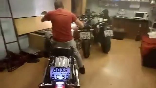 Yamaha Royal Star XVZ 1300 смотреть онлайн