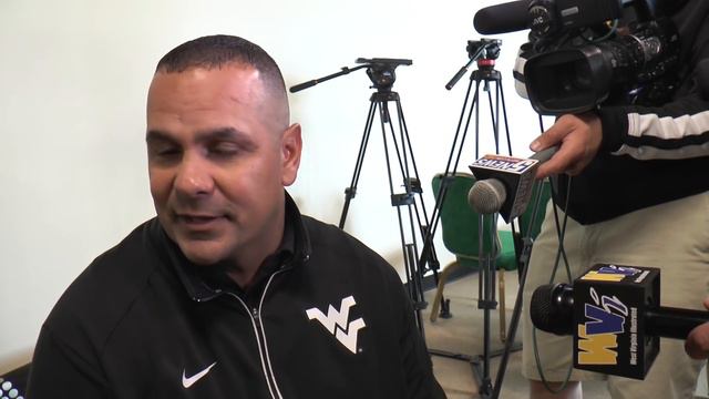 Football: Tony Gibson Gold-Blue Spring Game смотреть онлайн