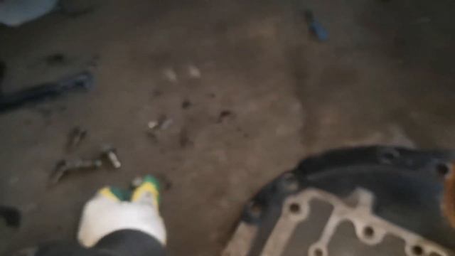 Замена сальника коленвала на Донг Фенг 244G2 смотреть онлайн