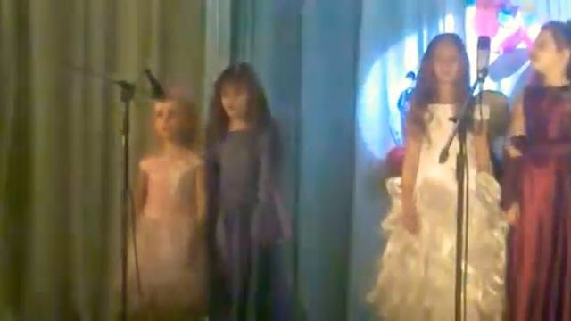 За печкою поёт сверчок - песня из кинофильма ДОЛГАЯ ДОРОГА В ДЮНАХ