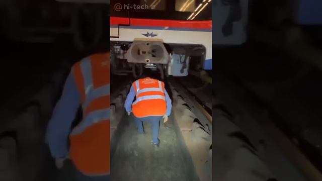 🚇 Что делать, если упал на рельсы метро