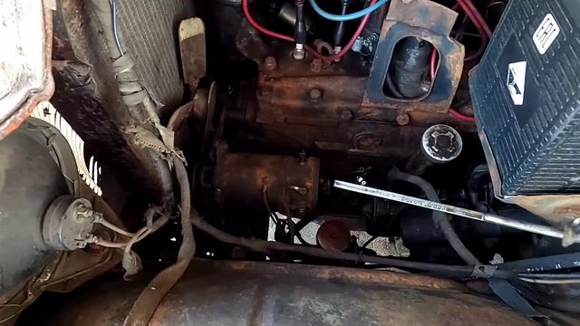 На ржавом Москвиче-400 1951 г.в. из Москвы в Петербург на "День Москвича". Доедет или нет? смотреть онлайн