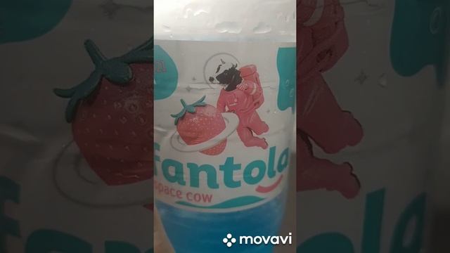 Пробую лимонад Fantola со вкусом сливок и Клубники