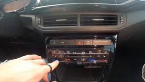 How to Enable or Disable Seat Heating in Volkswagen T-Cross ( 2018 - now ) - Use Seat Heating