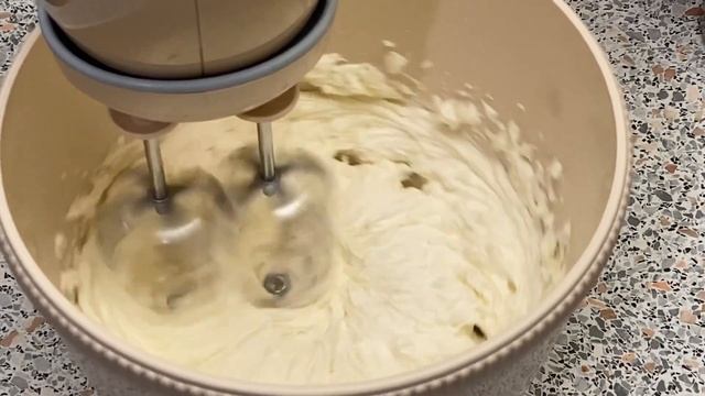 Самый лёгкий и вкусный масляный крем для украшения тортов