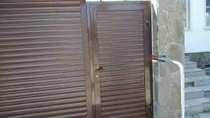 Роллет и калитка Алютех (Alutech). Въезд во двор