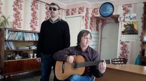 Растревожила осень ,автор Влад Леонтьев , исполняет Влад Леонтьев , гитара Вадим Хусаинов.