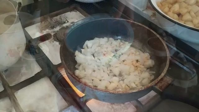 Жаркое в горшочках!