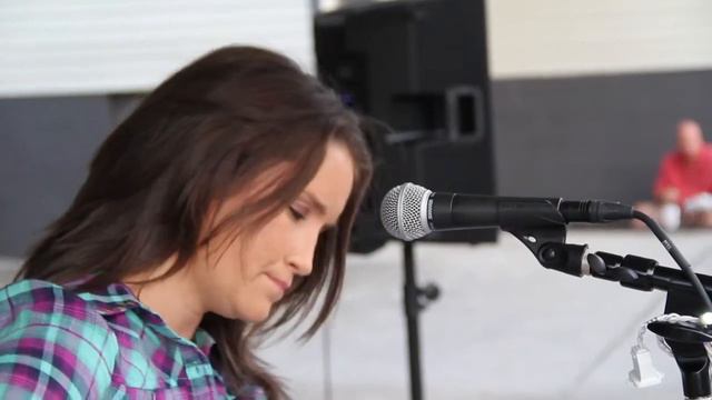 PLA Unplugged Episode 2 - Ashton Shepherd смотреть онлайн