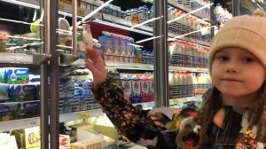Let's go shopping with Polly