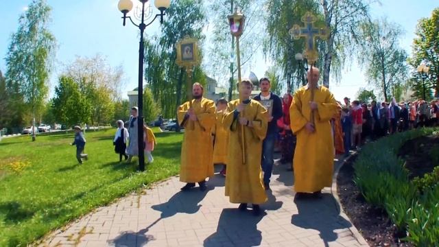 Храм святого апостола Иакова, брата Божия, г Губкин Крестный ход смотреть онлайн