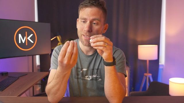 How to change Ear Tips on AirPods Pro, correctly! смотреть онлайн