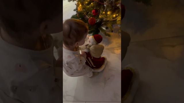 Как задобрить Деда Мороза? Секрет в видео #дедмороз #santaclaus #mainecraft #christmas #family