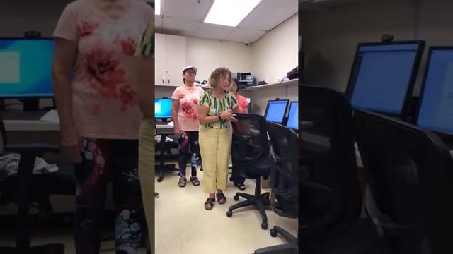 Будни компьютерного класса: подготовка к разминке смотреть онлайн