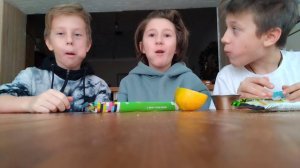 Едим самые кислые конфеты!😱☢