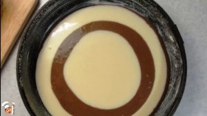 Полосатый пирог зебра со сметаной. Как приготовить простой пирог зебра на сметане в духовке