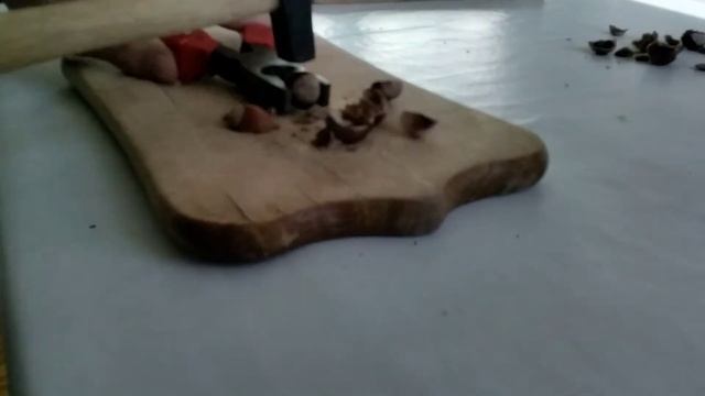 четыре способа открыть лесной орех смотреть онлайн