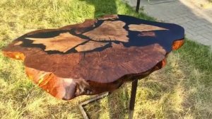 Столешница из дерева и эпоксидной смолы