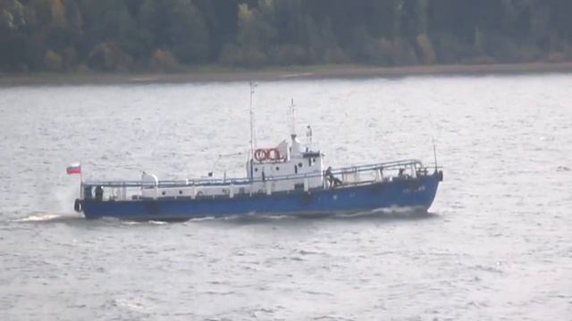 Снова небо в тучах - Автор Алексей Крайнов музыка и поёт Александр Дубовой ( Саша Майский ) смотреть онлайн