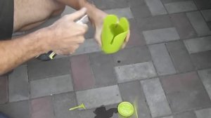 Плодосъемник для яблок и груш из пластиковой бутылки своими руками