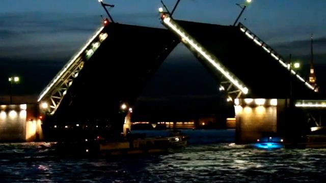 Разведение мостов в Питере смотреть онлайн