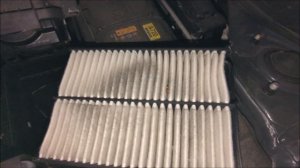 Kia Seltos Engine air filter change Easy DIY | Hyundai Kona
