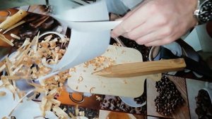 Нож Бер от ЮК сталь N690 против ножа Лесник от Медведя сталь х12мф