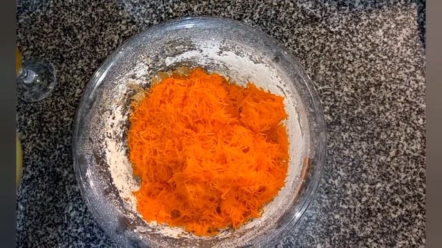 Морковные кексы с кремом чиз смотреть онлайн