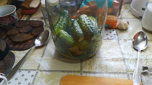 Как приготовить огурцы без уксуса на зиму чтобы хрустели - это элементарно и очень вкусно смотреть онлайн