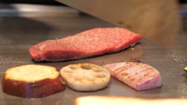 ハイアットの鉄板焼で腕を磨いた熟練シェフが紡ぐ極上の鉄板焼　活 鉄板焼き 森本　- 大阪市港区 -