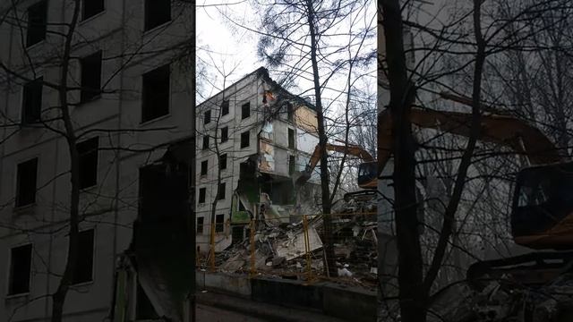 Снос дома по ул.Фестивальная 29, ч.2. смотреть онлайн