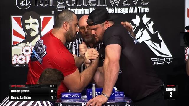 Revaz Lutidze vs Derek Smith - East vs West Superheavyweight right hand ranking match