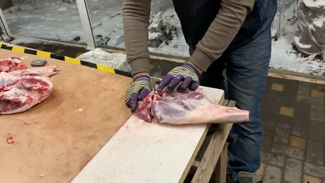 Разделка баранины сабельной пилой 2.0. Устройство разделочной пилы. смотреть онлайн