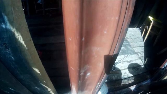 ДЕРЕВЯННЫЙ гараж МЕЧТЫ - часть 5: установка ЖЕЛЕЗНОЙ двери смотреть онлайн